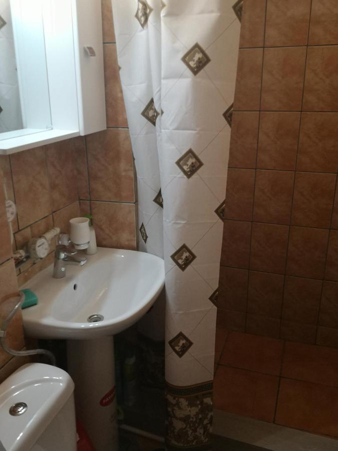 דירות בוקרשט Gara Dinu מראה חיצוני תמונה